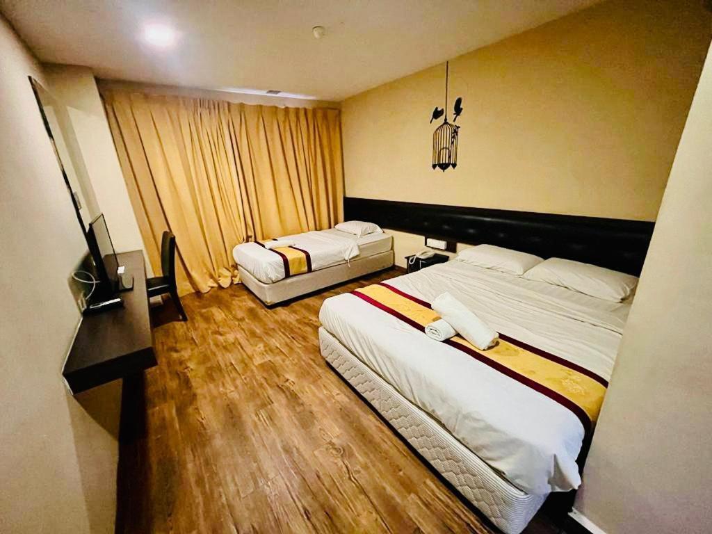 Green Town Hotel Classic Malacca Extérieur photo